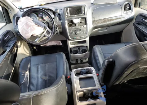 2013 Chrysler Town & Country Touring from USA, damaged, VIN 2C4RC1BG9DR779537